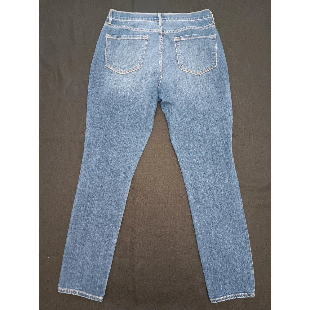 Old Navy Curvy Mid Rise Slim Leg Jeans Blue Medium Wash Women's Size 12 Reg - Picture 13 of 13